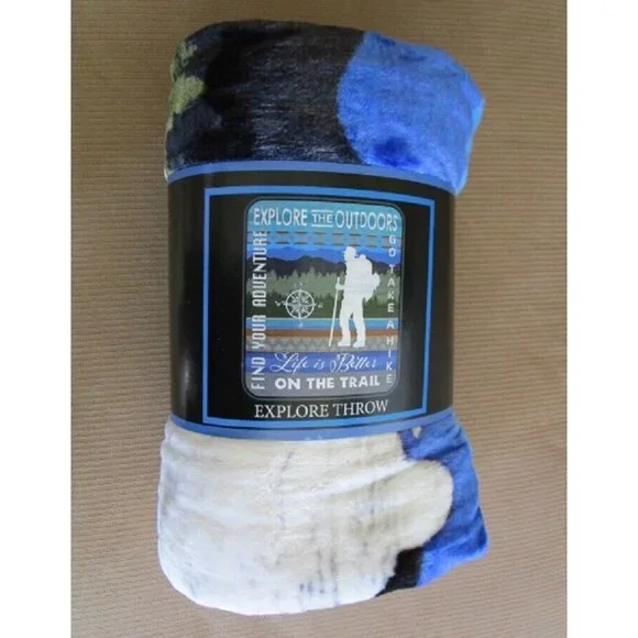 New Hiking Hiker Thick Plush Throw Gift Blanket Outdoors Explore Mountain Trail - Picture 3 of 3
